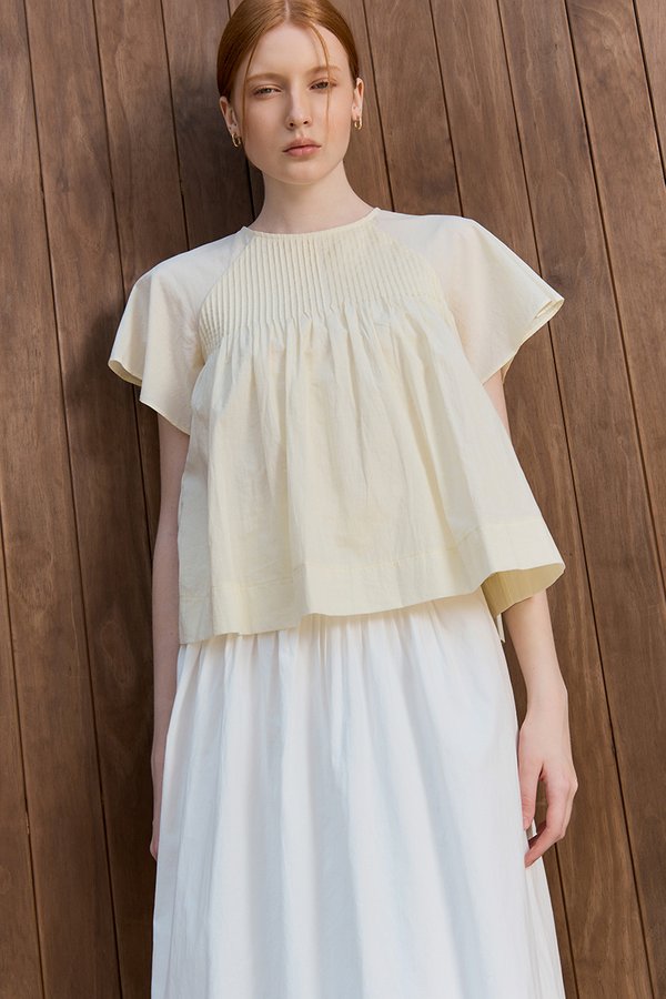 ESRA PIN TUCK FLUTTER SLEEVES TOP