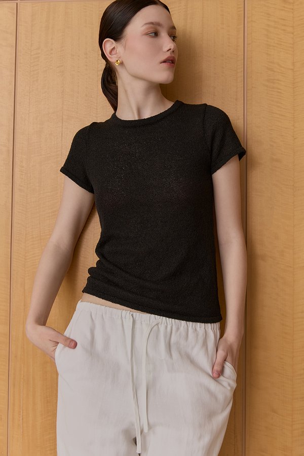 LEONE CREW NECK KNIT TOP