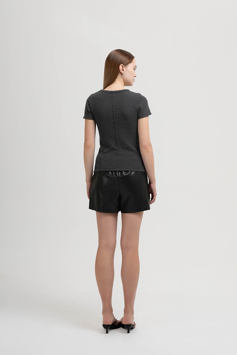 LEONE CREW NECK KNIT TOP