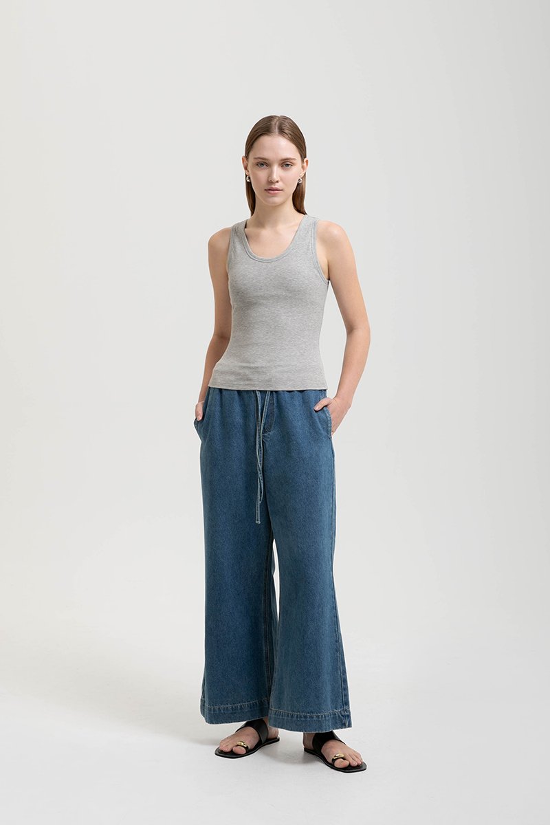 OLINA PADDED SCOOP NECK TANK TOP