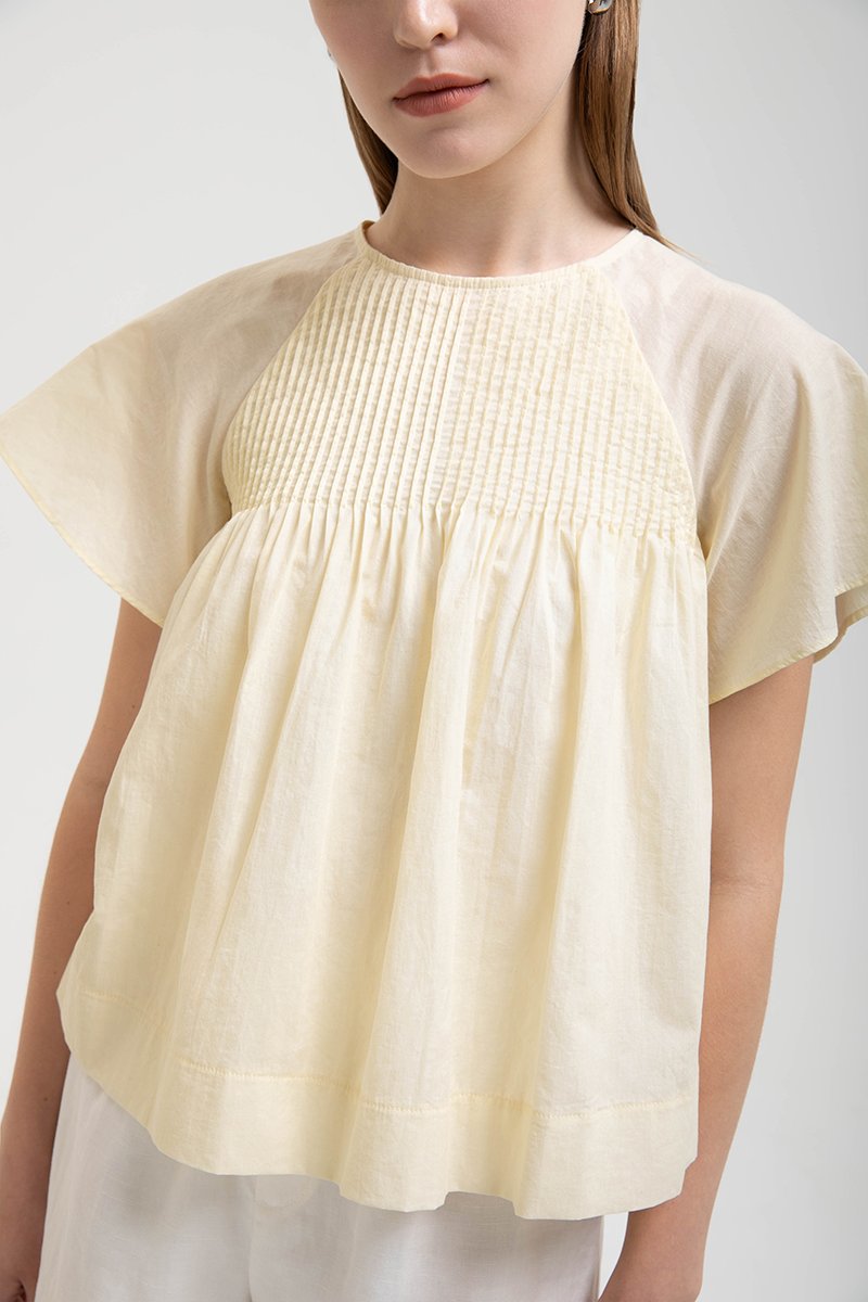 ESRA PIN TUCK FLUTTER SLEEVES TOP