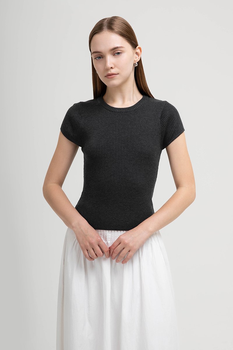 AMERSON RIBBED KNIT TOP W DETACHABLE SCARF