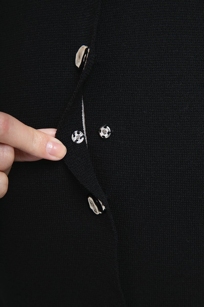 IVANNA SILVER BUTTON KNIT TOP