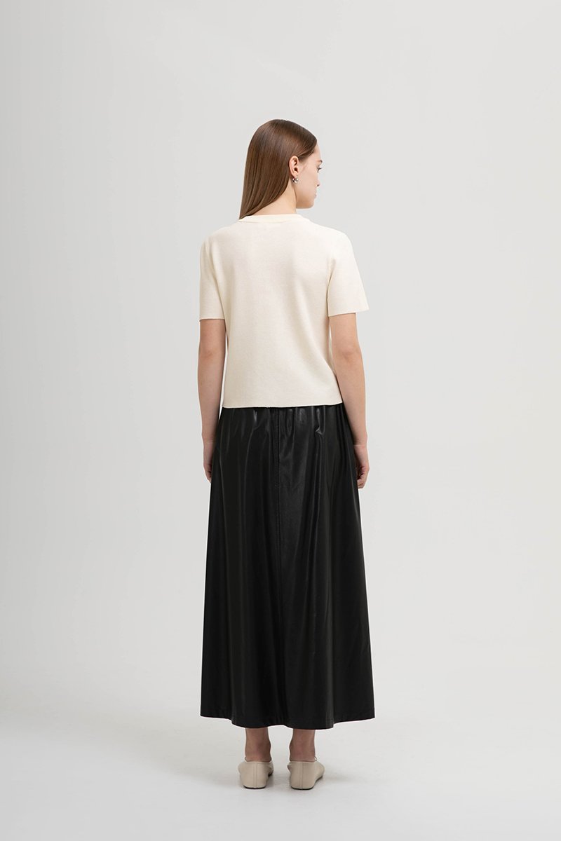 IVANNA SILVER BUTTON KNIT TOP