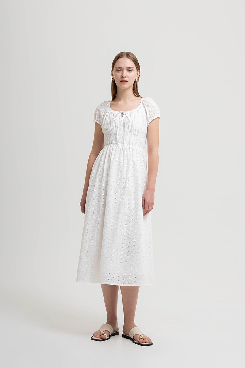 FLORETTE EYELET PUFF SLEEVES MIDI DRESS