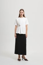 KATRINE RUCHED TEE W REMOVABLE BROOCH