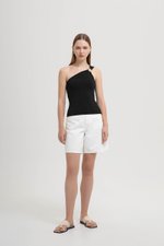 DONNA TOGA KNIT TOP W DETACHABLE BROOCH