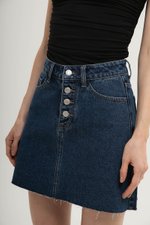DAPHNE RAW HEM MINI DENIM SKIRT