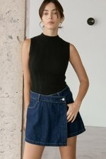 RHODE MID RISE ASYMMETRIC DENIM SKORT