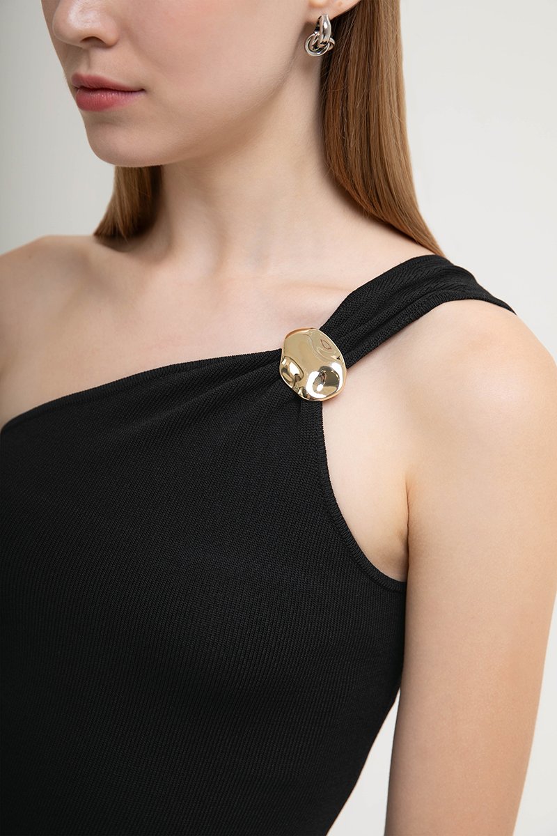 DONNA TOGA KNIT TOP W DETACHABLE BROOCH