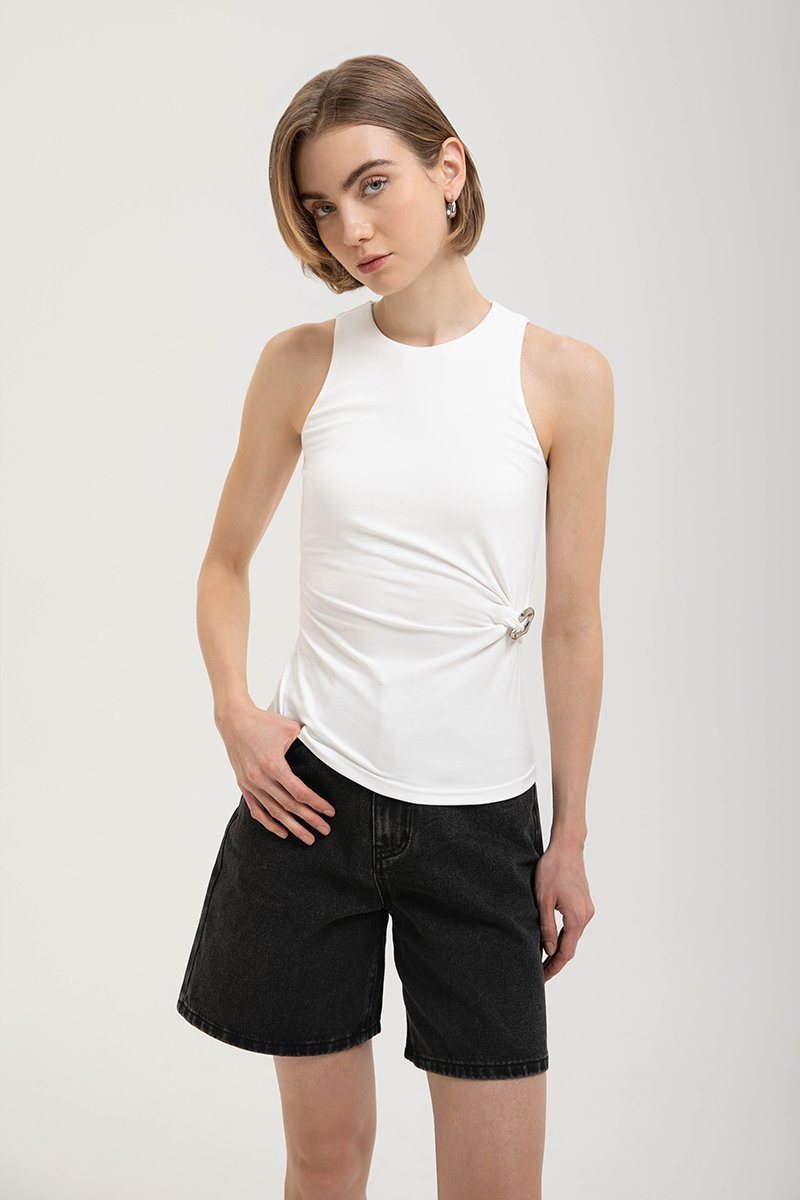 DANI MODAL TANK W/ DETACHABLE BROOCH