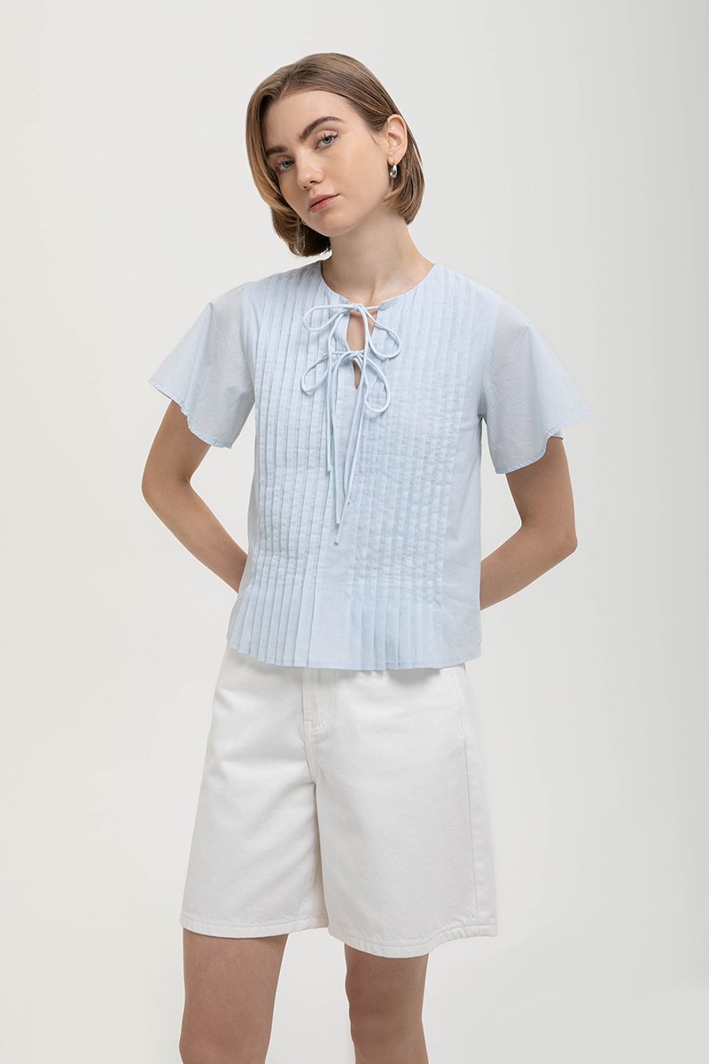 KARISSA PLEATED FLUTTER SLEEVE TOP