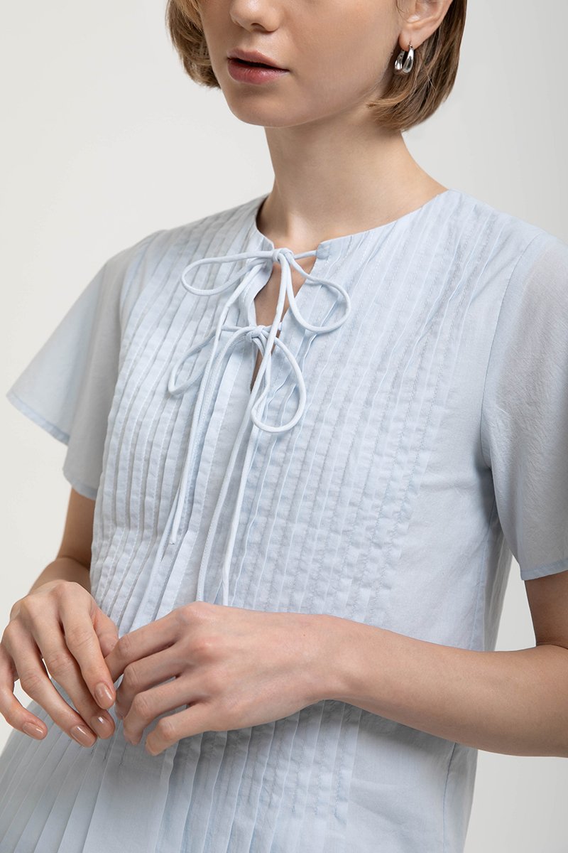 KARISSA PLEATED FLUTTER SLEEVE TOP