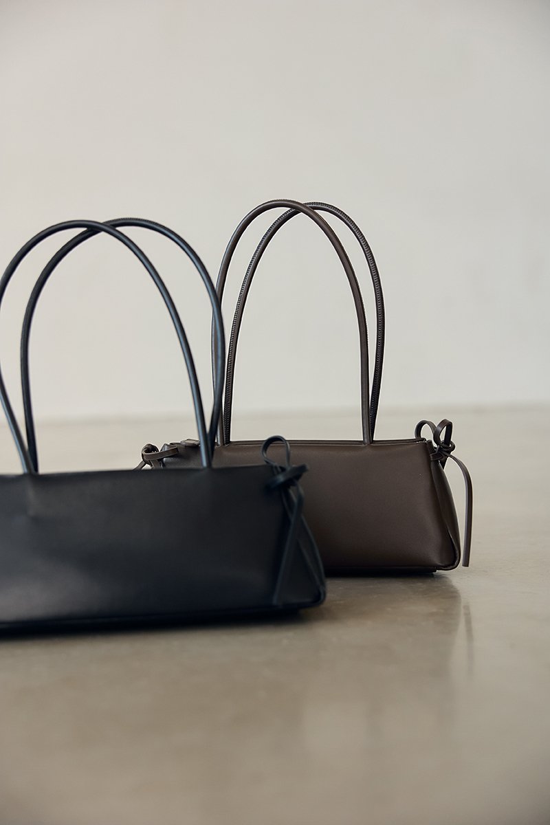 MARLA RIBBON TRAPEZE SHOULDER BAG