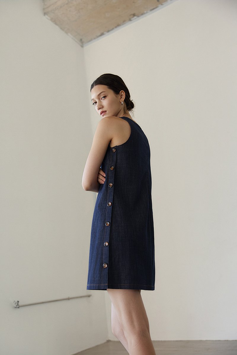 CLARA DENIM SHIFT DRESS W BUTTONS