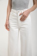 MARLON RAW HEM CROPPED JEANS