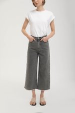 MARLON RAW HEM CROPPED JEANS