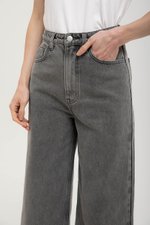 MARLON RAW HEM CROPPED JEANS