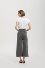 MARLON RAW HEM CROPPED JEANS