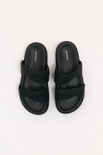 SHAUNA PLATFORM SLIDES