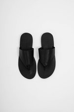 KHLOE THONG LEATHER SANDALS