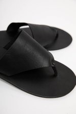 KHLOE THONG LEATHER SANDALS