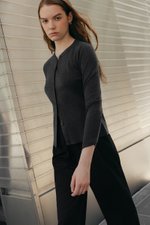 CASPER ROUND NECK CARDIGAN