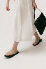 KHLOE THONG LEATHER SANDALS