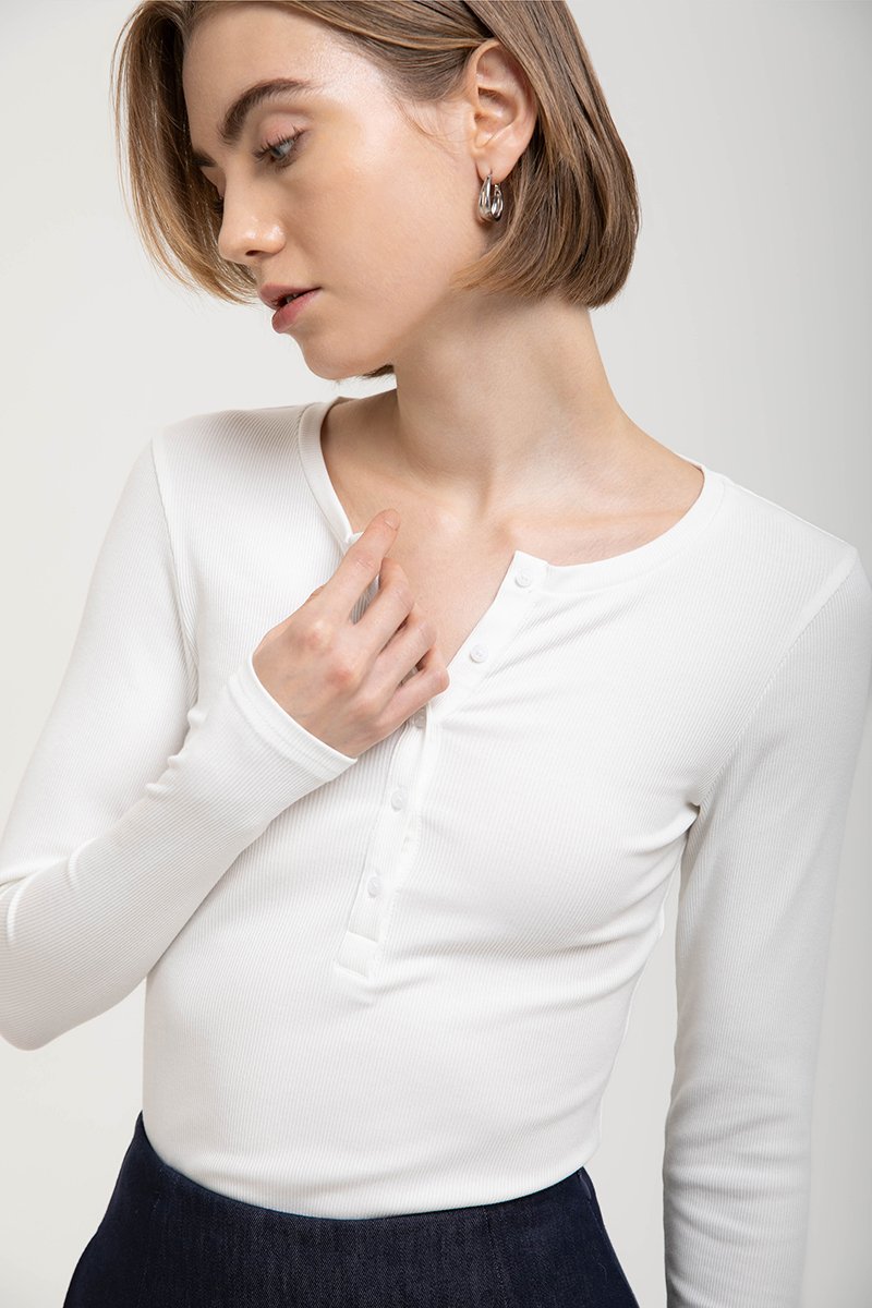 STACIA BUTTONDOWN LONGLINE RIBBED KNIT TOP