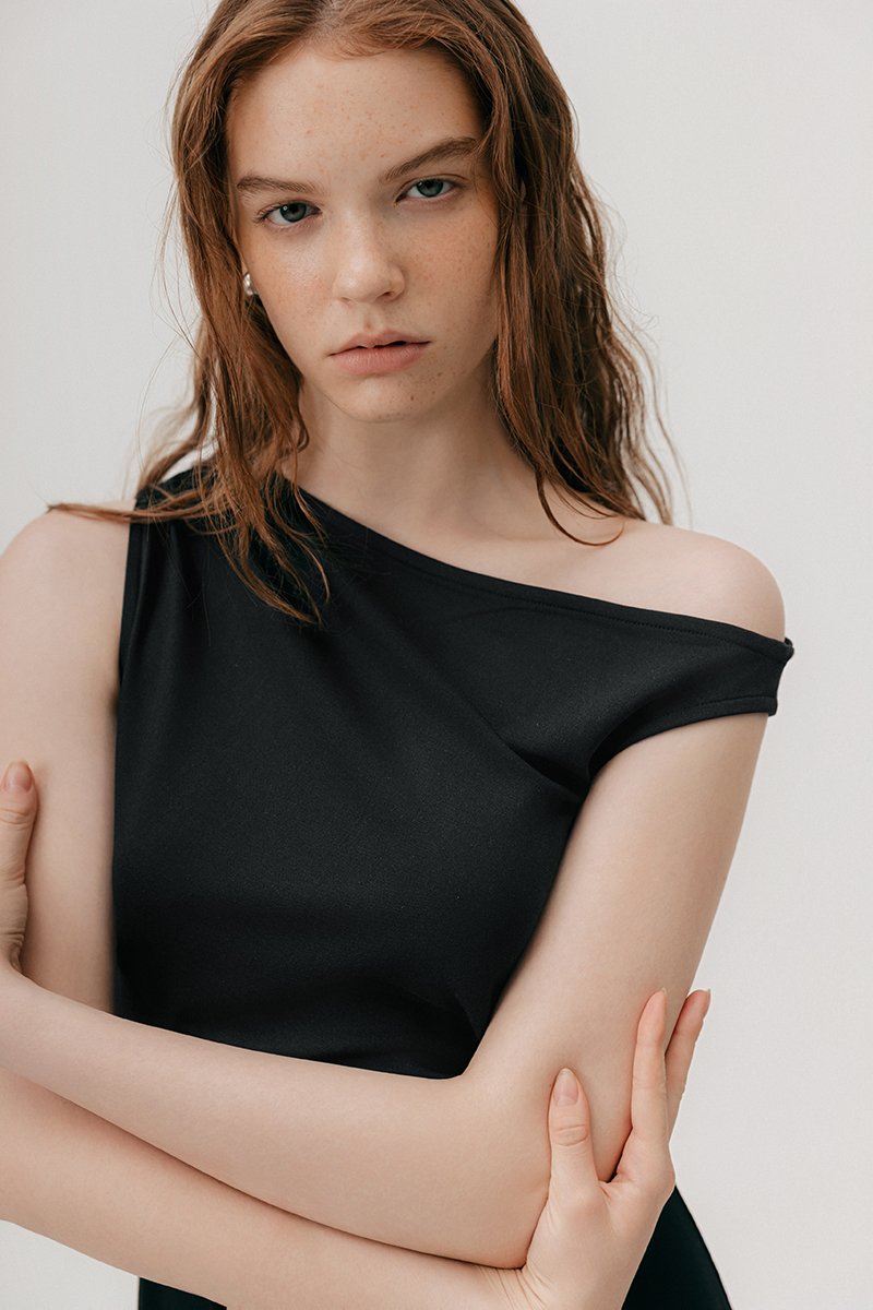 JANEY ASYMMETRIC RUCHED MIDI DRESS