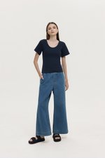 RISSA STRUCTURED RIBBED TEE