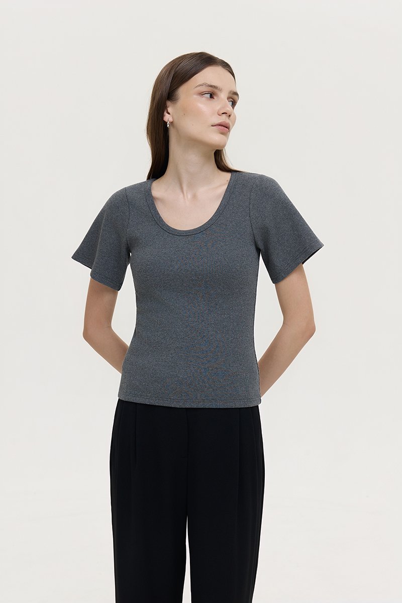 RISSA STRUCTURED RIBBED TEE