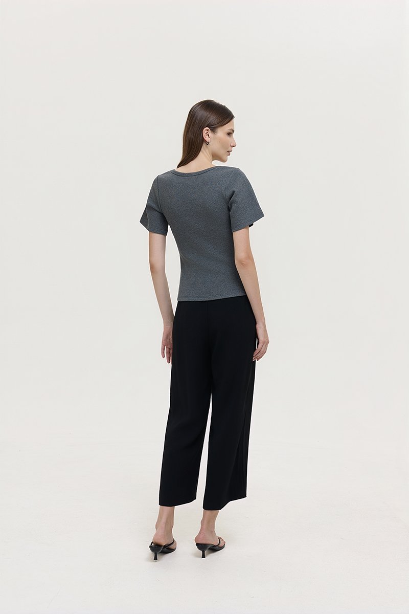 RISSA STRUCTURED RIBBED TEE