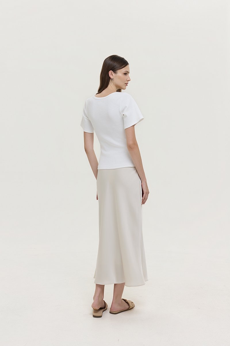 RISSA STRUCTURED RIBBED TEE