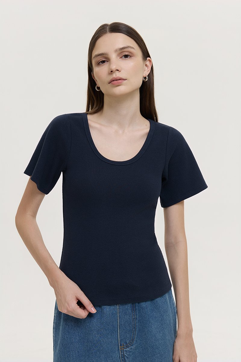 RISSA STRUCTURED RIBBED TEE