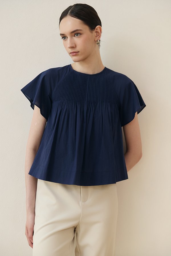 ESRA PIN TUCK FLUTTER SLEEVES TOP