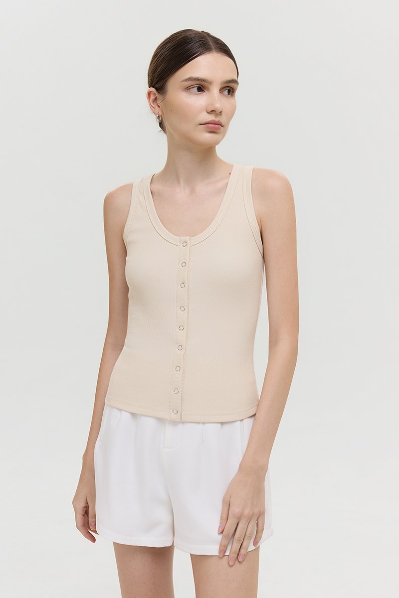 CARMEL BUTTONDOWN SCOOP NECK TANK