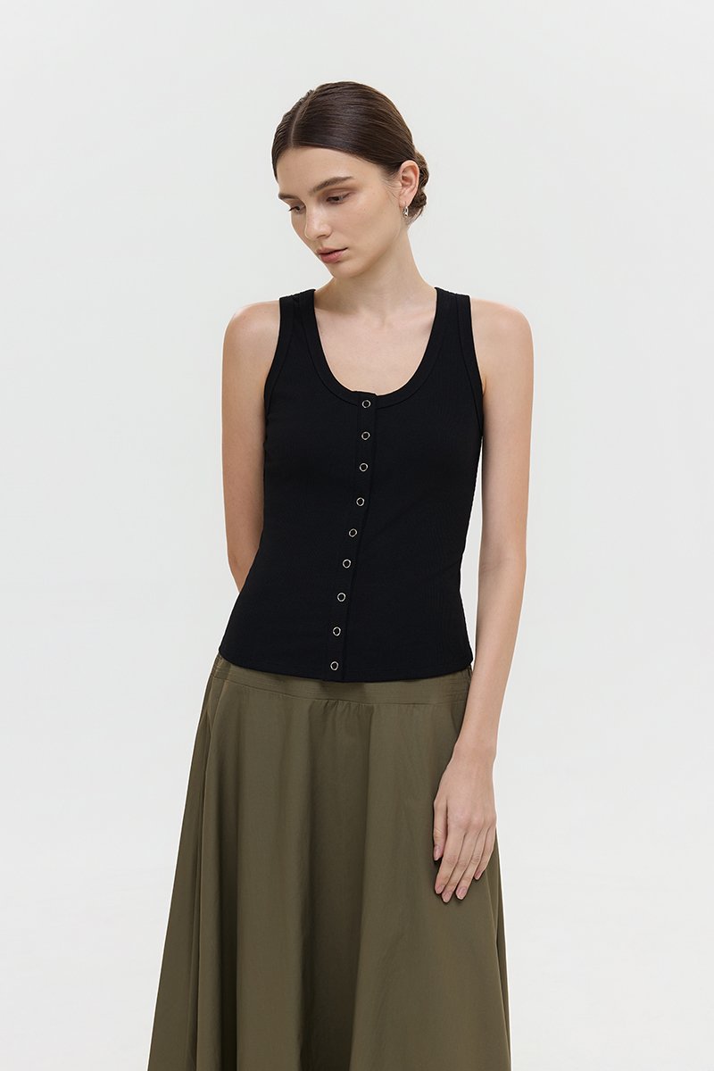 CARMEL BUTTONDOWN SCOOP NECK TANK