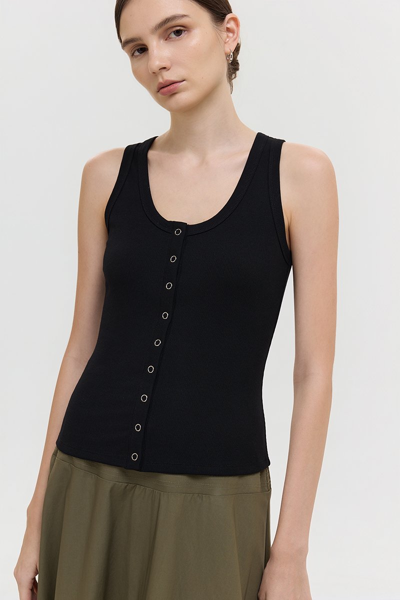 CARMEL BUTTONDOWN SCOOP NECK TANK