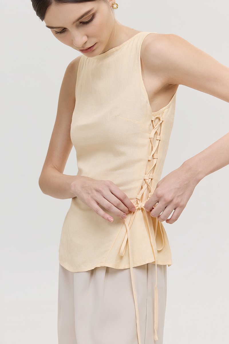 CIERRA SIDE TIE SLEEVELESS TOP