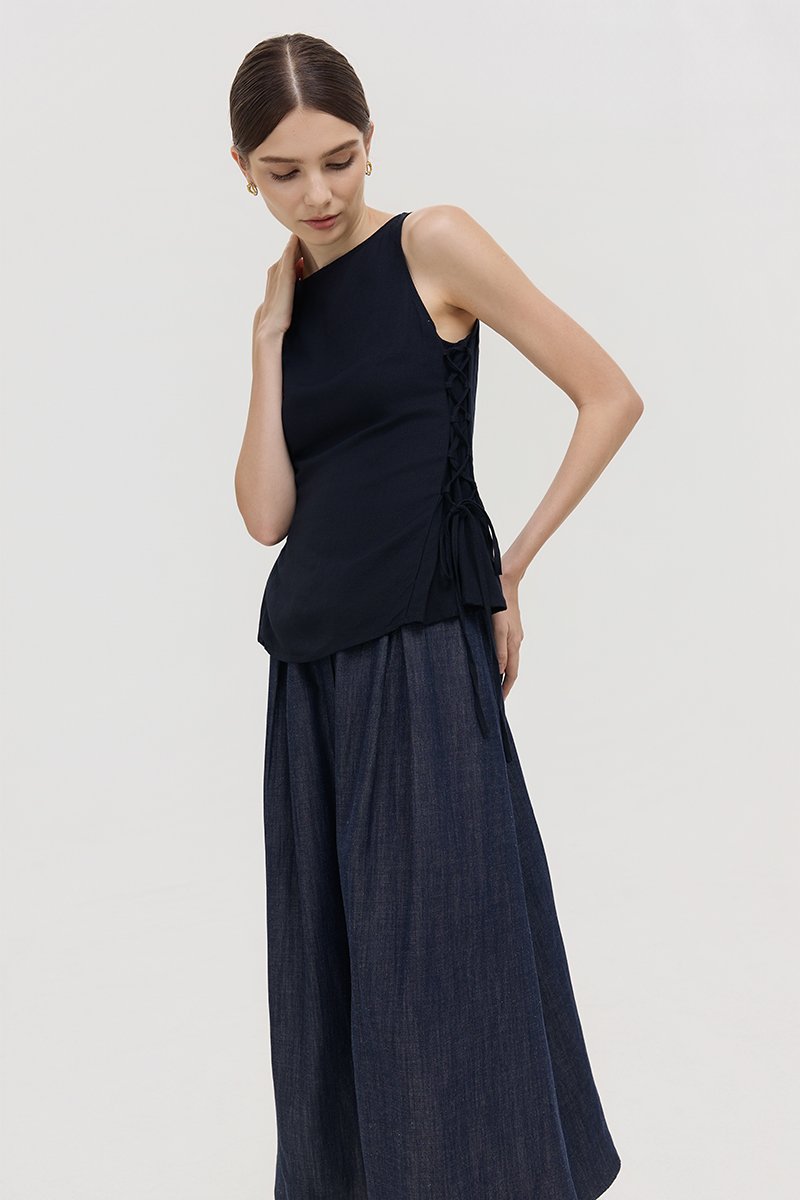 CIERRA SIDE TIE SLEEVELESS TOP