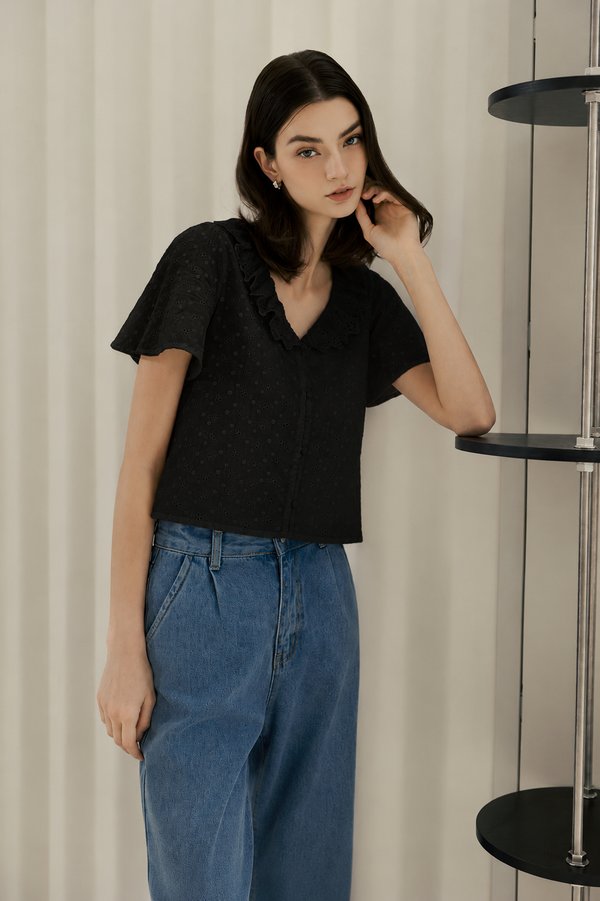 SHYE RUFFLE COLLAR EYELET TOP
