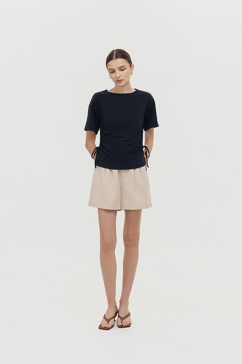 IZZY SIDE RUCHED TEE