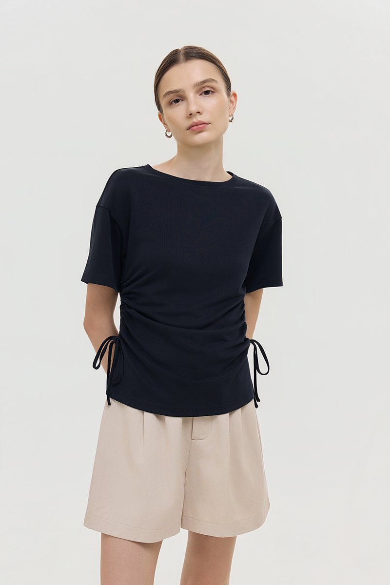 IZZY SIDE RUCHED TEE