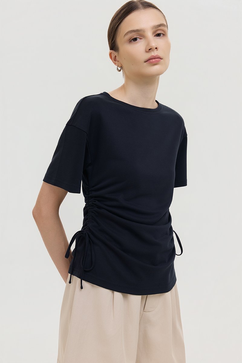 IZZY SIDE RUCHED TEE