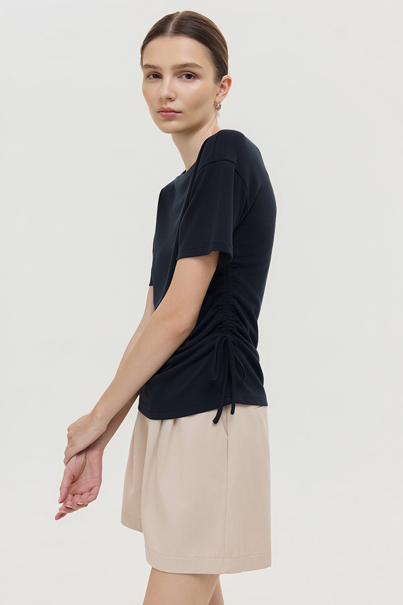 IZZY SIDE RUCHED TEE