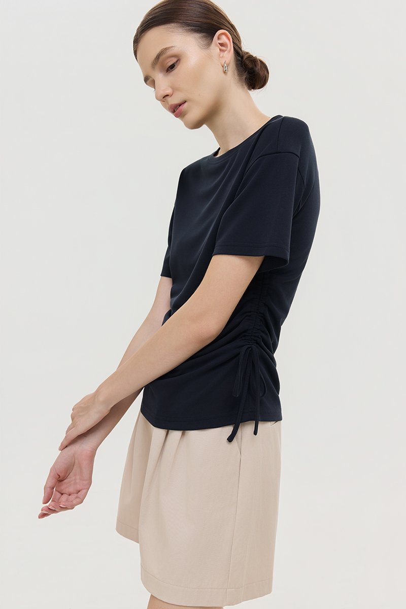 IZZY SIDE RUCHED TEE