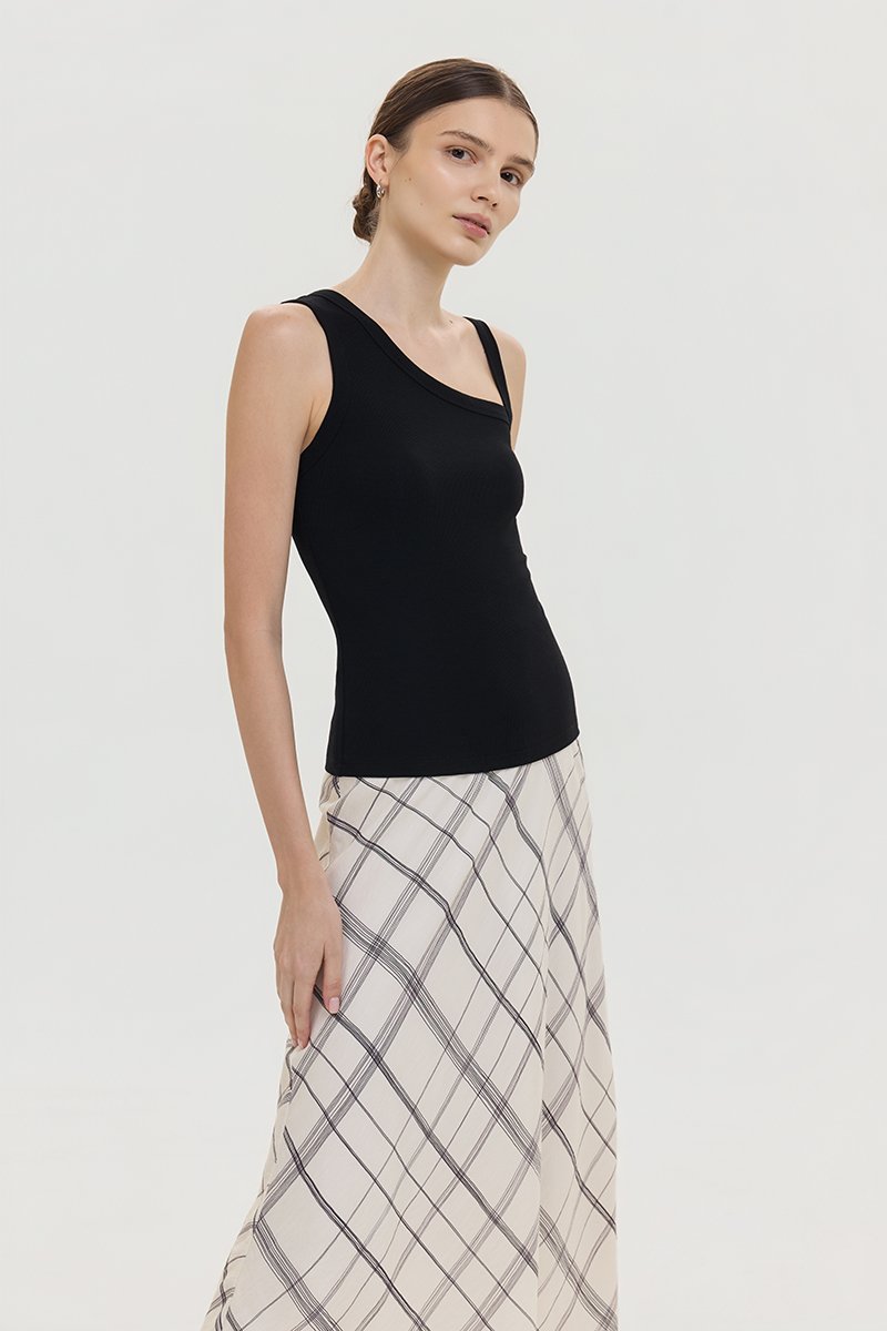 KYLEE TOGA ASYMMETRICAL RIBBED TOP