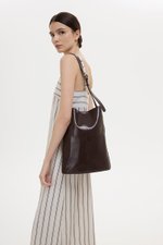 RUELLE LEATHER BUCKET BAG