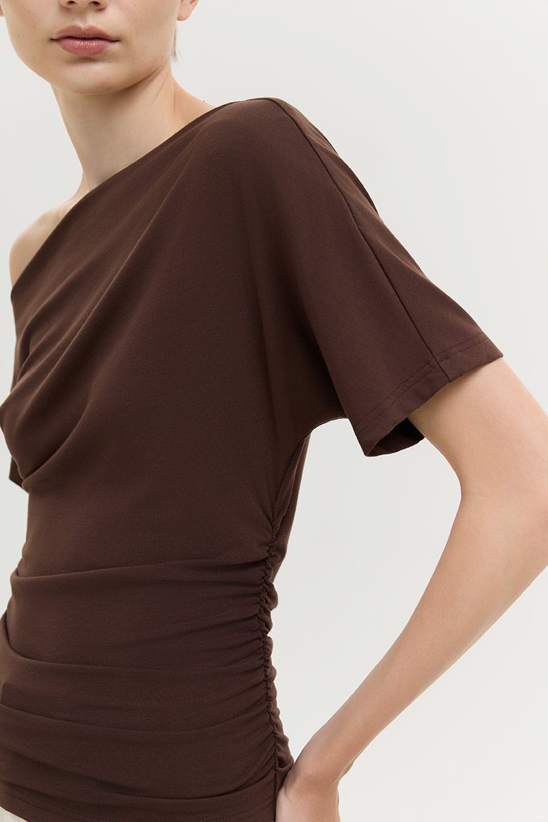 EVONNE ASYMMETRIC OFF SHOULDER TOP